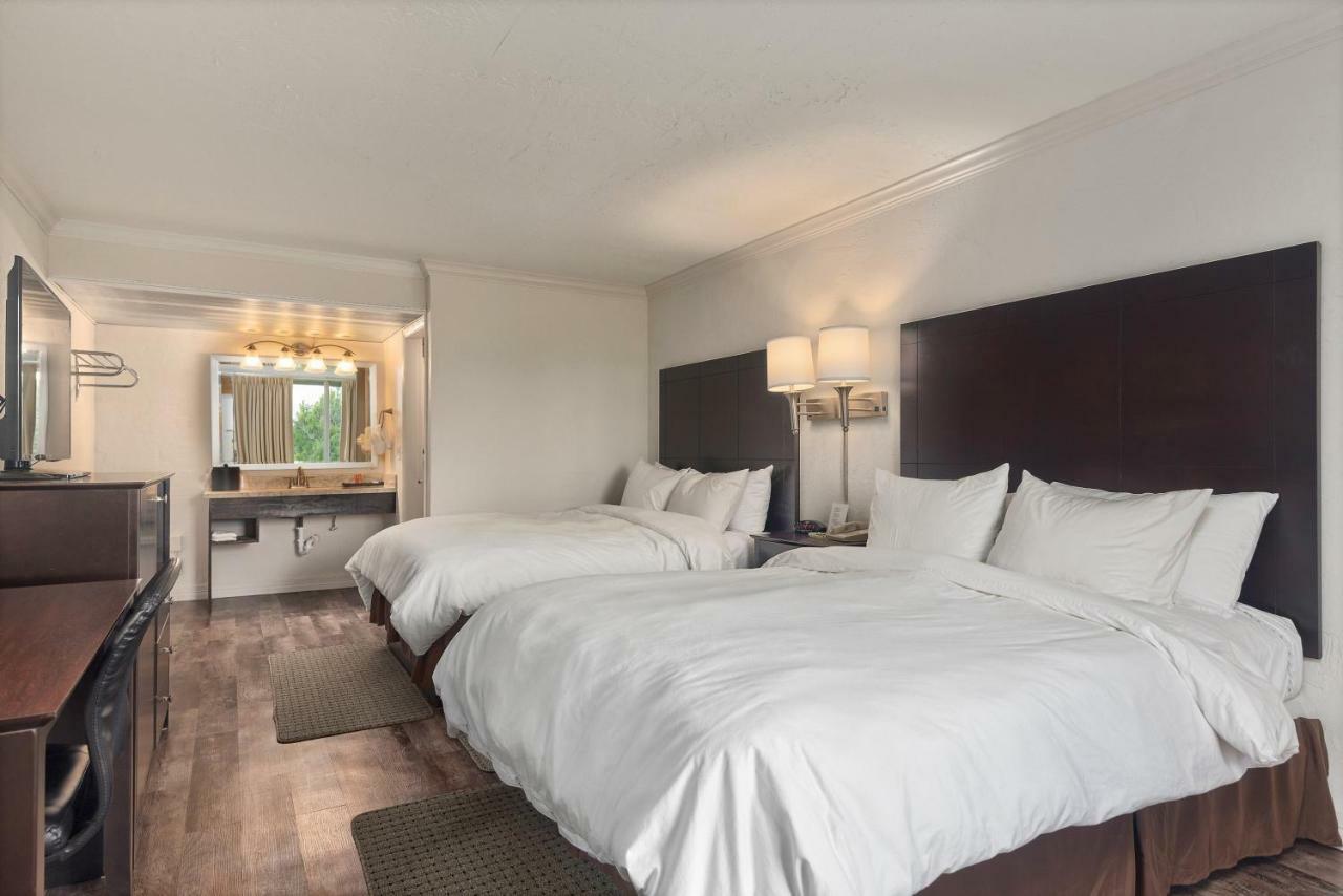 Fairway Inn Berryville ภายนอก รูปภาพ